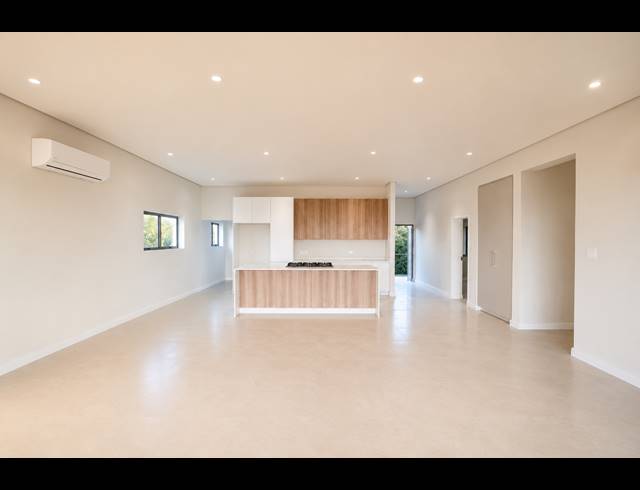 3 BEDROOM APARTMENT TO LET IN SALT ROCK